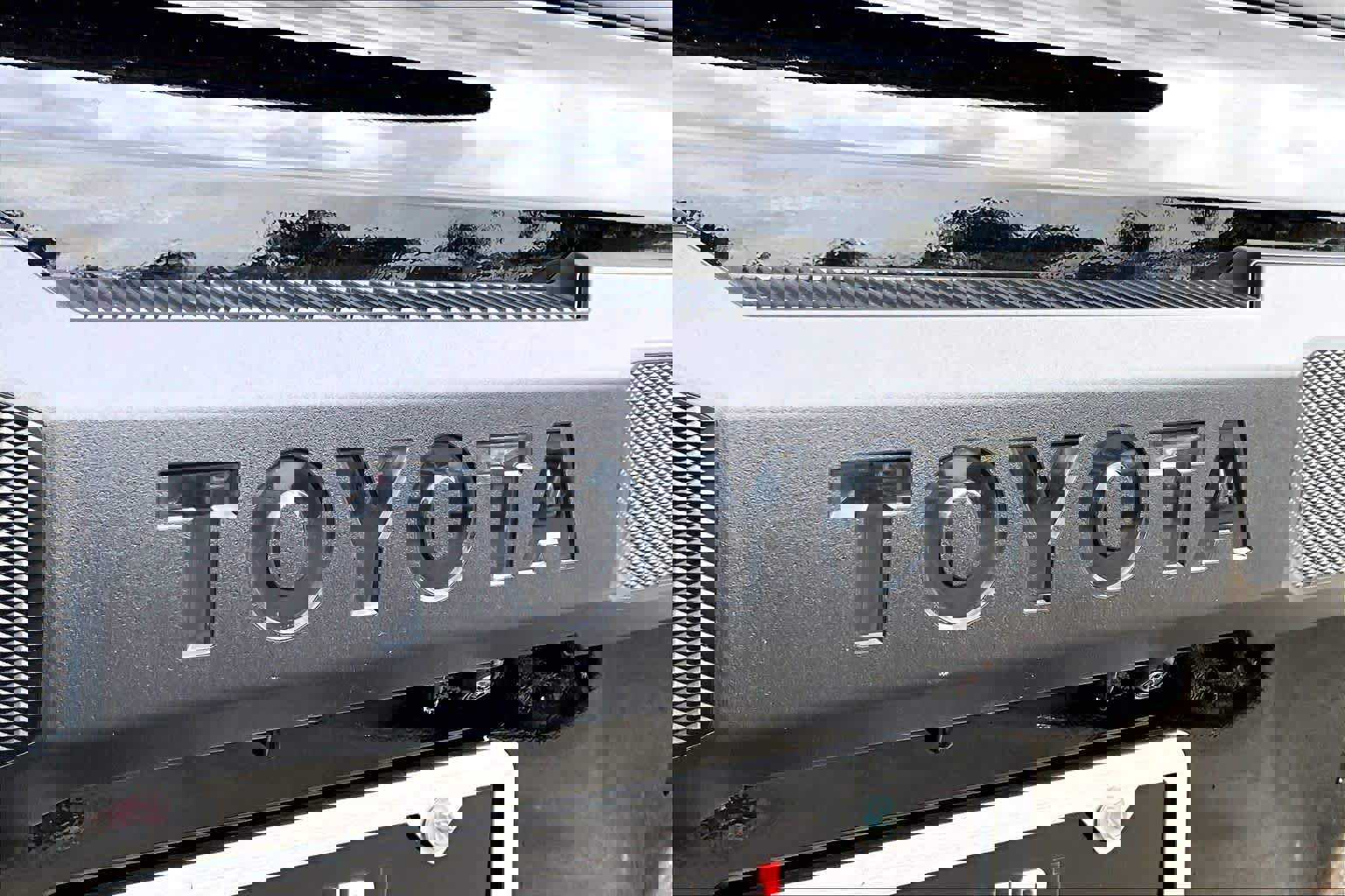 Used 2025 Toyota 4Runner SR5 image 30