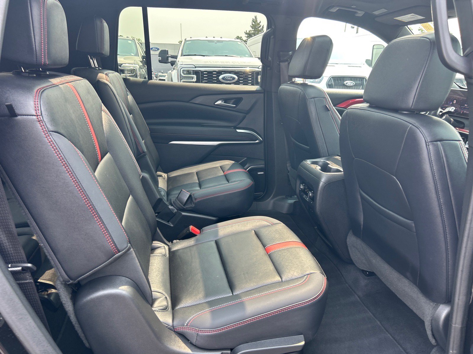 Used 2024 Chevrolet Traverse RS w/ LPO, Floor Liner Package AWD/4WD image 23