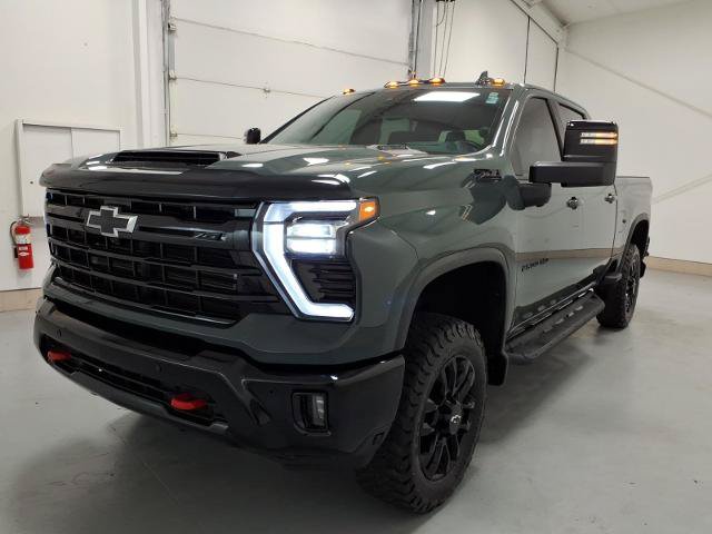 Used 2025 Chevrolet Silverado 2500 LTZ w/ Trail Boss Package AWD/4WD image 7