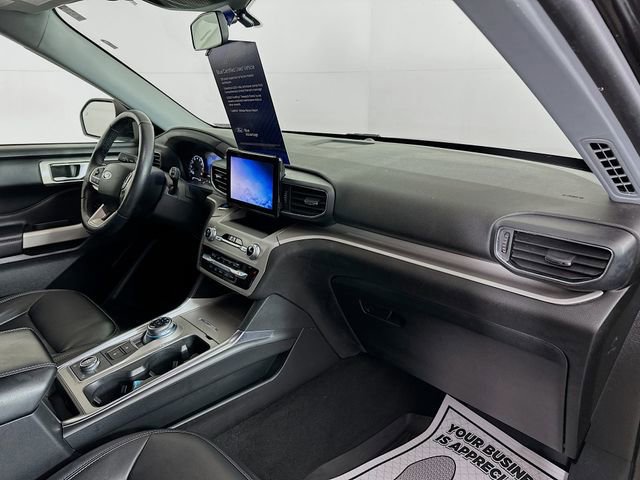 Certified 2022 Ford Explorer XLT w/ Equipment Group 202A image 36