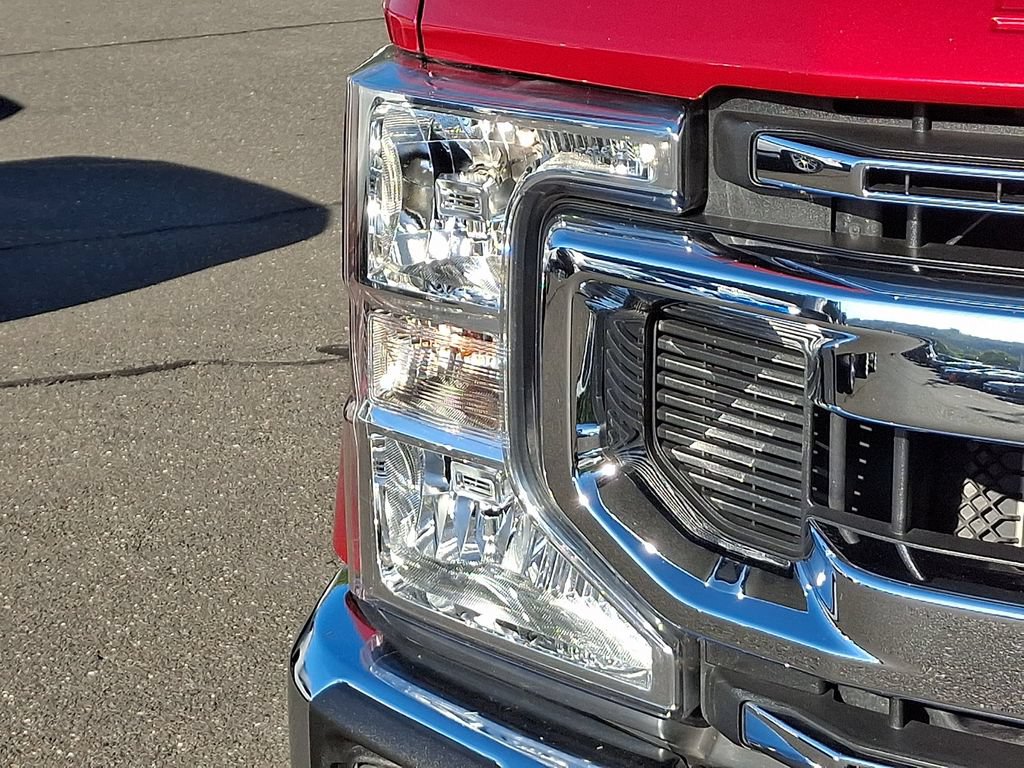Certified 2020 Ford F250 XLT w/ XLT Premium Package AWD/4WD image 8