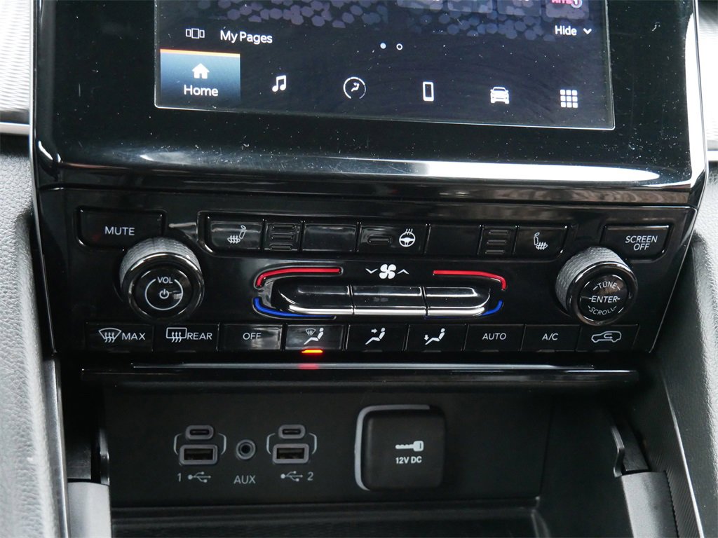 Used 2024 Jeep Grand Cherokee Altitude image 21