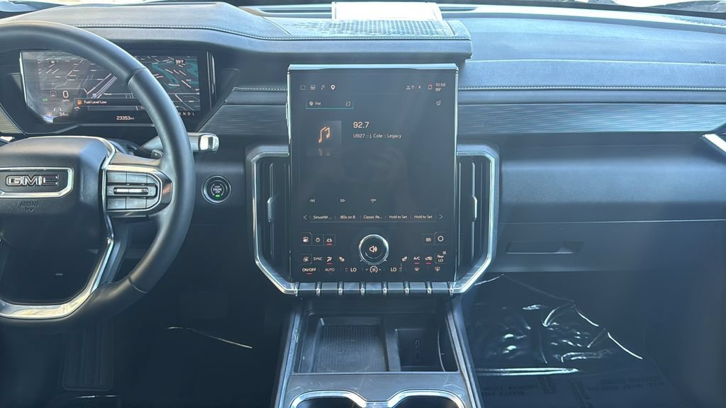 Used 2025 GMC Acadia Elevation FWD image 10