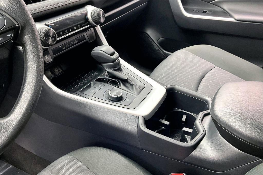 Used 2025 Toyota RAV4 XLE image 15