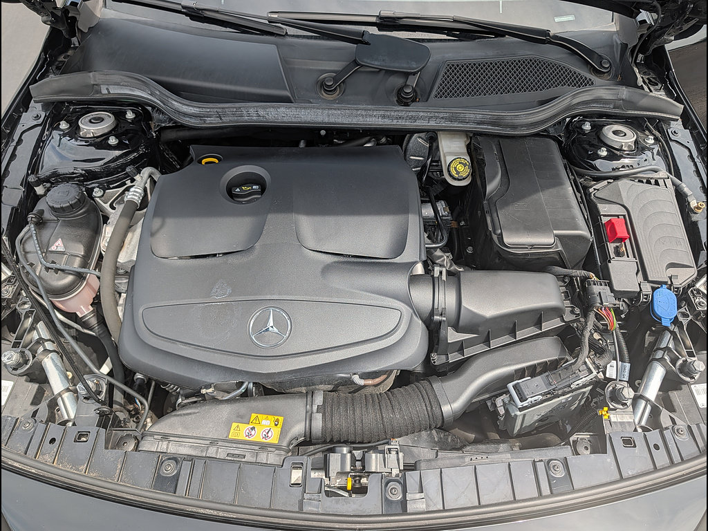 Used 2018 Mercedes-Benz GLA 250 image 34