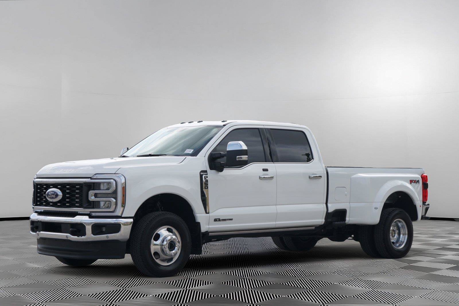Certified 2025 Ford F350 King Ranch w/ Chrome Package AWD/4WD image 8