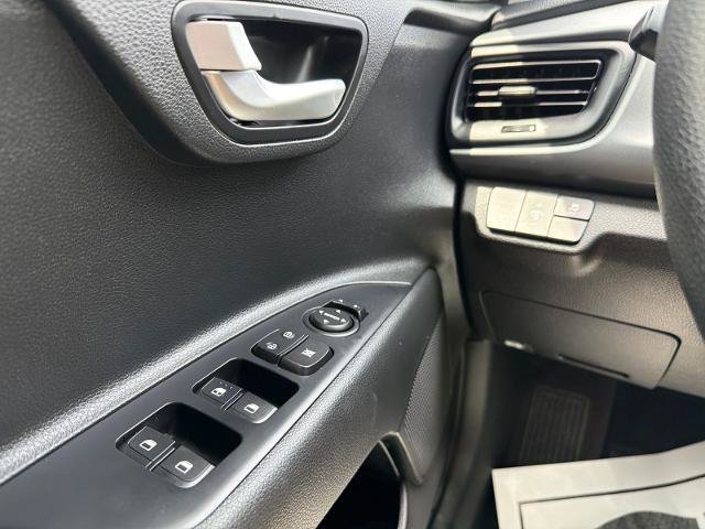 Used 2022 Kia Rio S FWD image 21