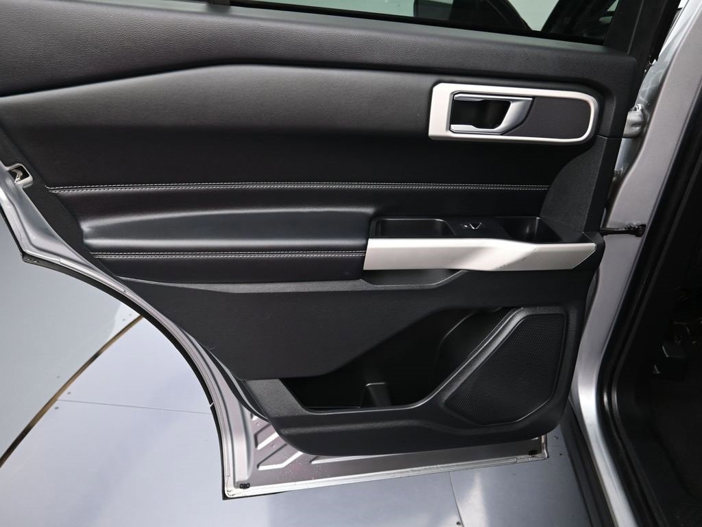 Certified 2022 Ford Explorer XLT image 41