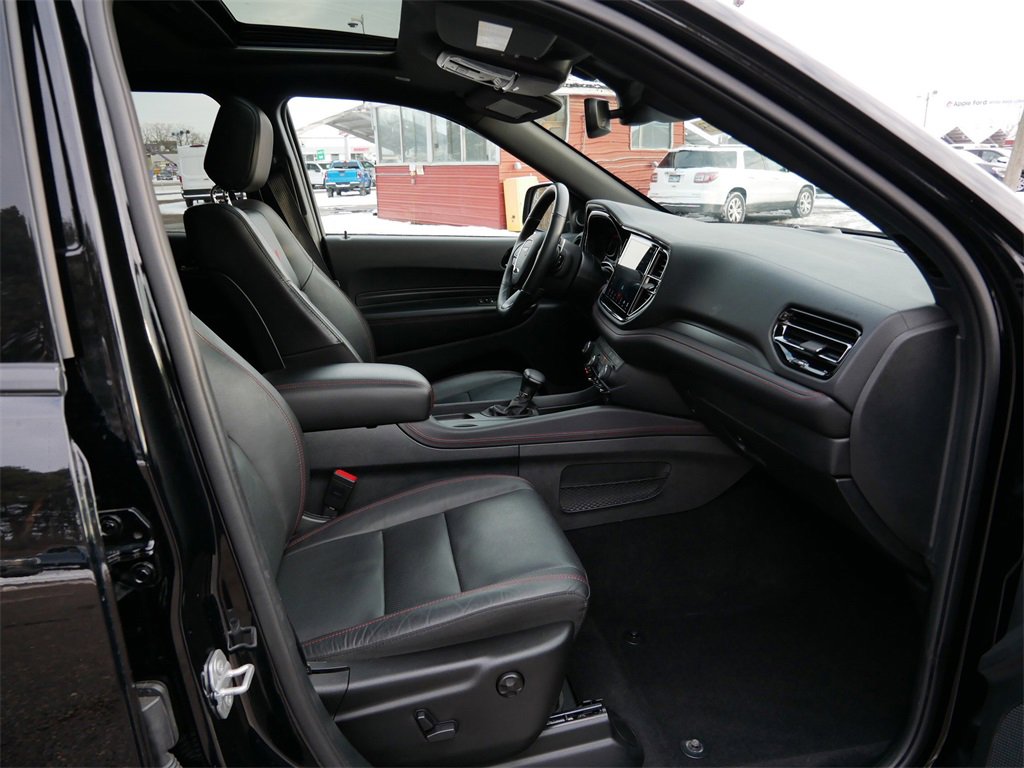 Used 2025 Dodge Durango GT image 8