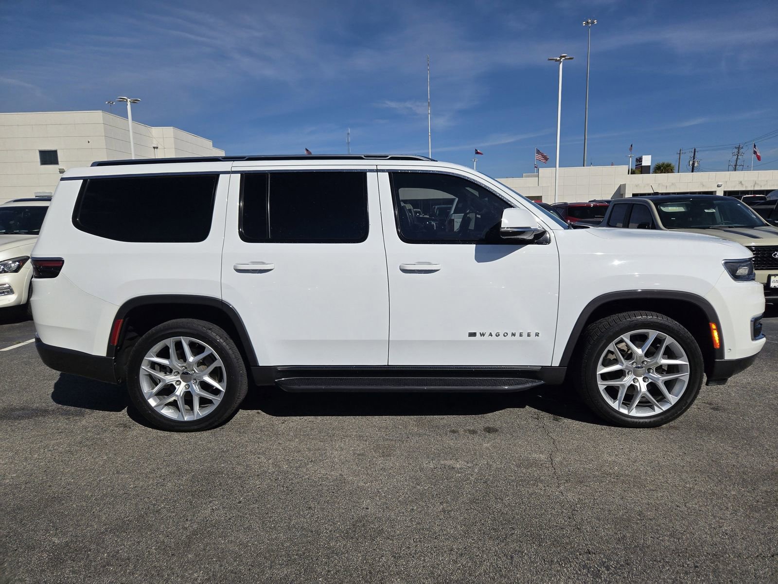 Used 2022 Jeep Wagoneer Series I image 4