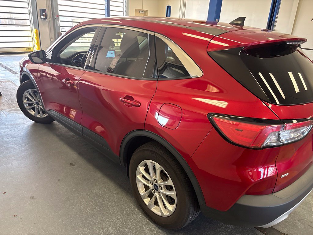 Certified 2022 Ford Escape SE w/ Cold Weather Package FWD image 7