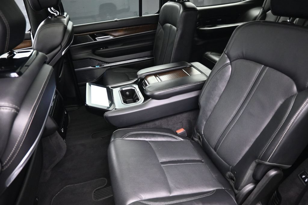 Used 2022 Jeep Grand Wagoneer Series I AWD/4WD image 20