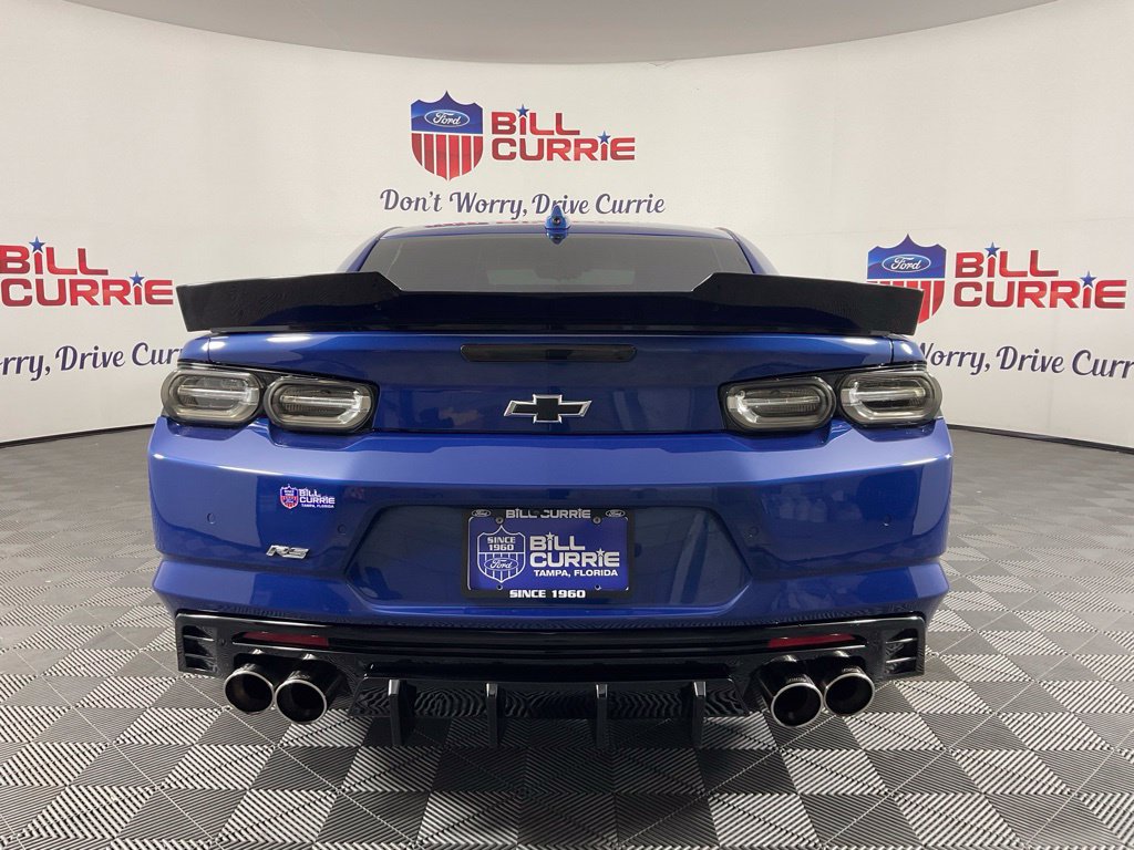 Used 2020 Chevrolet Camaro LT RWD image 4