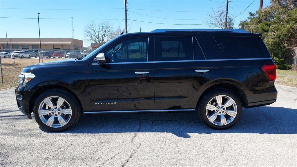 Certified 2022 Ford Expedition Platinum image 6