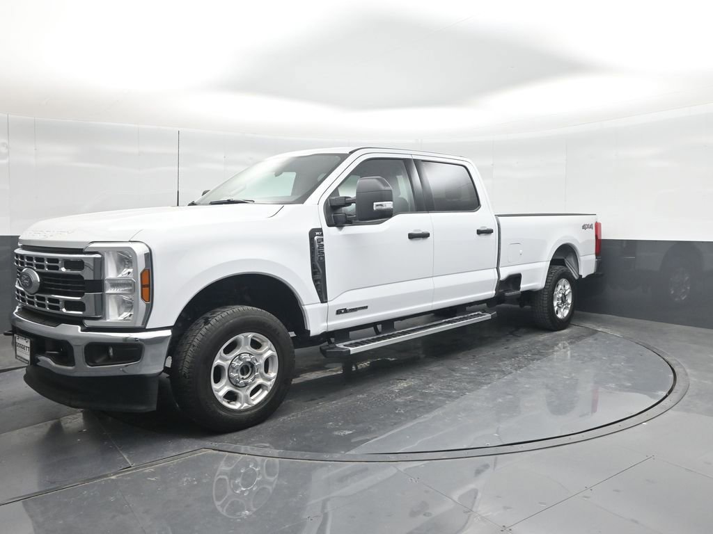 Certified 2025 Ford F250 XLT image 1