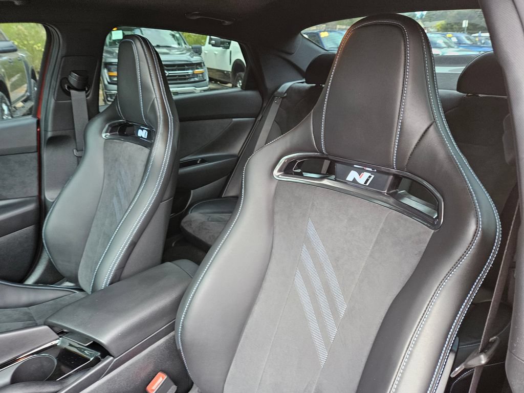 Used 2024 Hyundai Elantra N FWD image 15