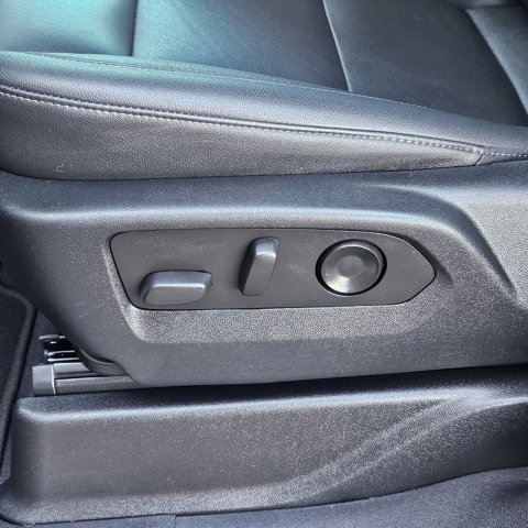 Used 2022 Chevrolet Tahoe Z71 w/ Z71 Off-Road Package image 13