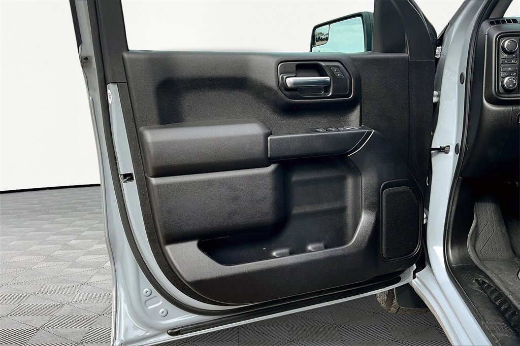 Used 2024 Chevrolet Silverado 1500 Custom image 24