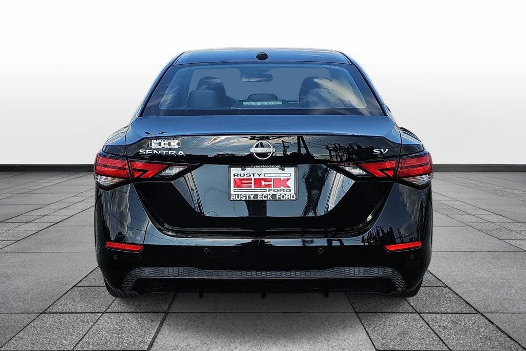 Used 2024 Nissan Sentra SV FWD image 6