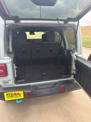 Used 2024 Jeep Wrangler Unlimited Sahara AWD/4WD image 13