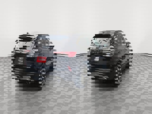 Certified 2022 Ford Escape Titanium w/ Class II Trailer Tow Package image 37