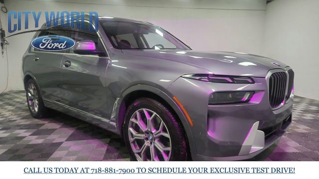 Used 2025 BMW X7 xDrive40i image 2