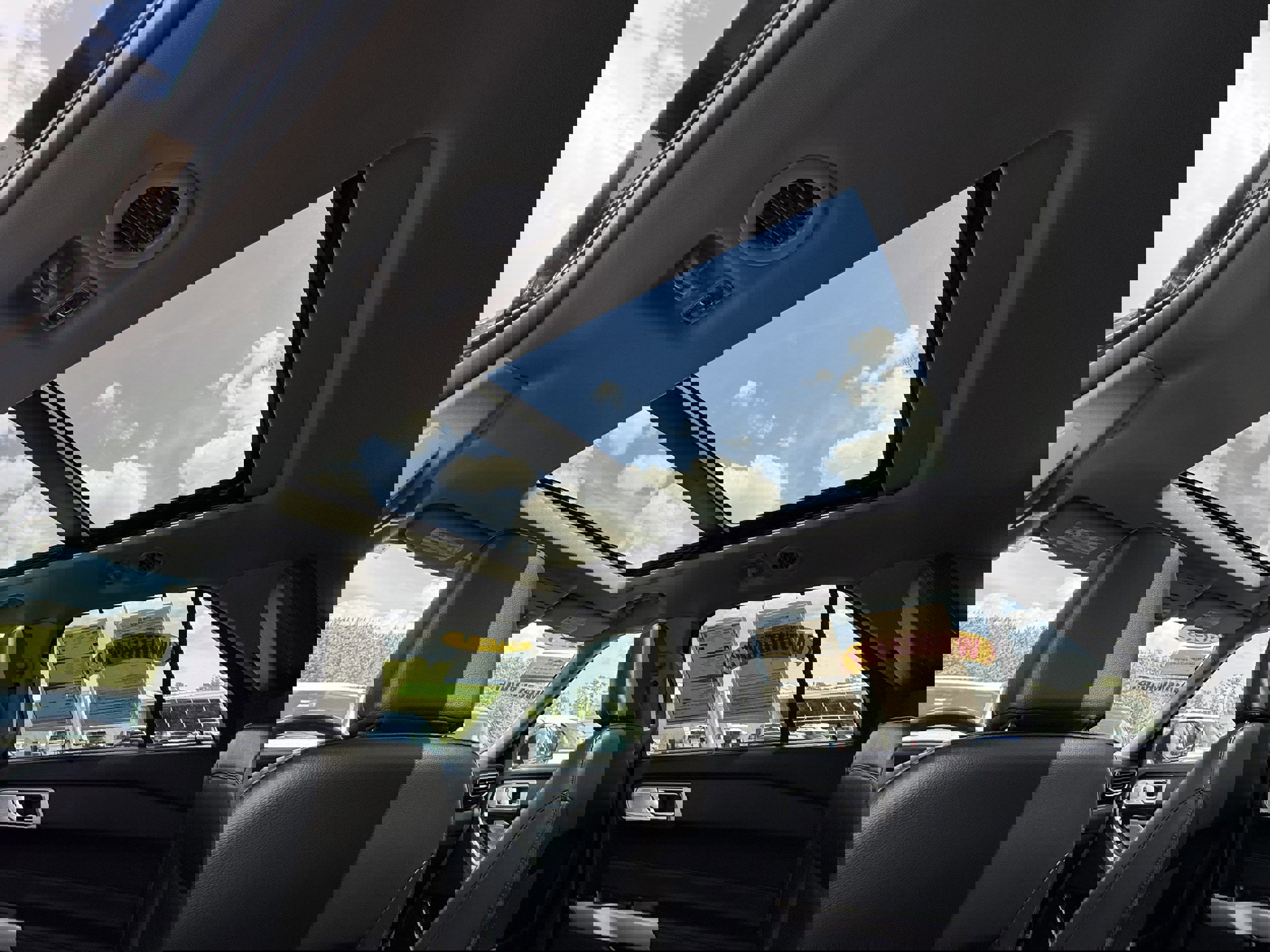 Certified 2023 Ford Explorer Limited w/ Limited Technology Package image 30