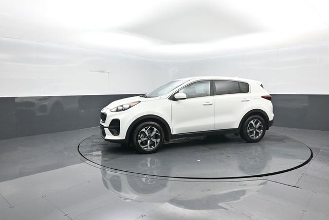 Used 2020 Kia Sportage LX image 4