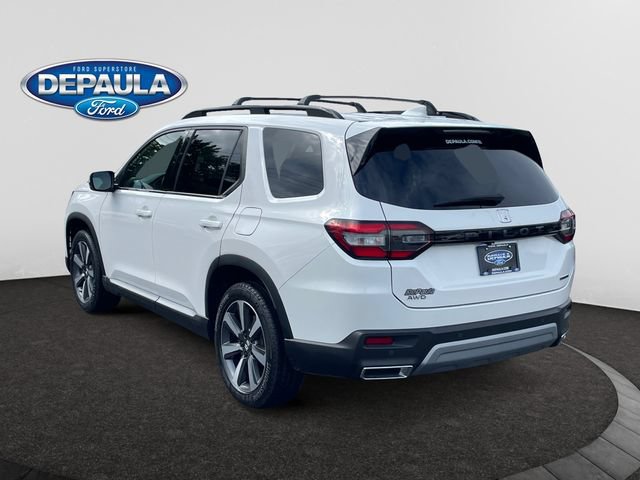 Used 2025 Honda Pilot Touring image 4