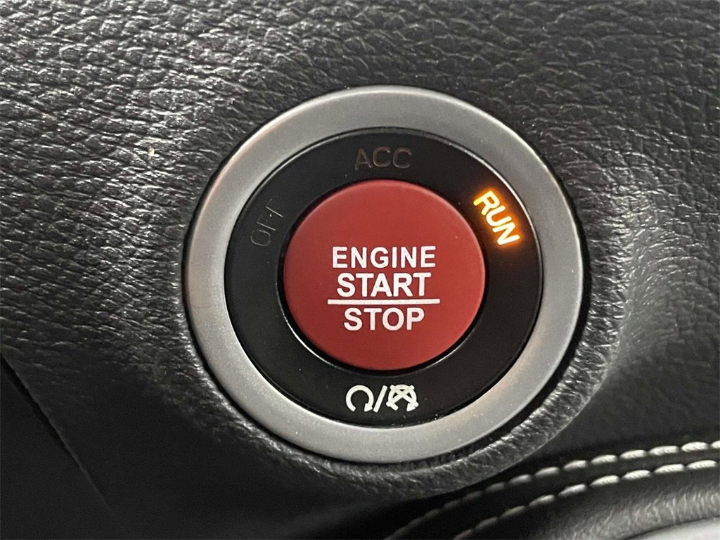 Used 2019 Dodge Challenger SRT Hellcat w/ Plus Package image 23