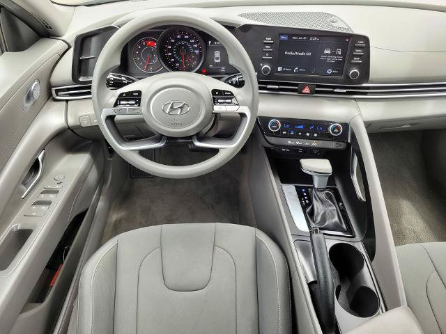 Used 2023 Hyundai Elantra SEL FWD image 13