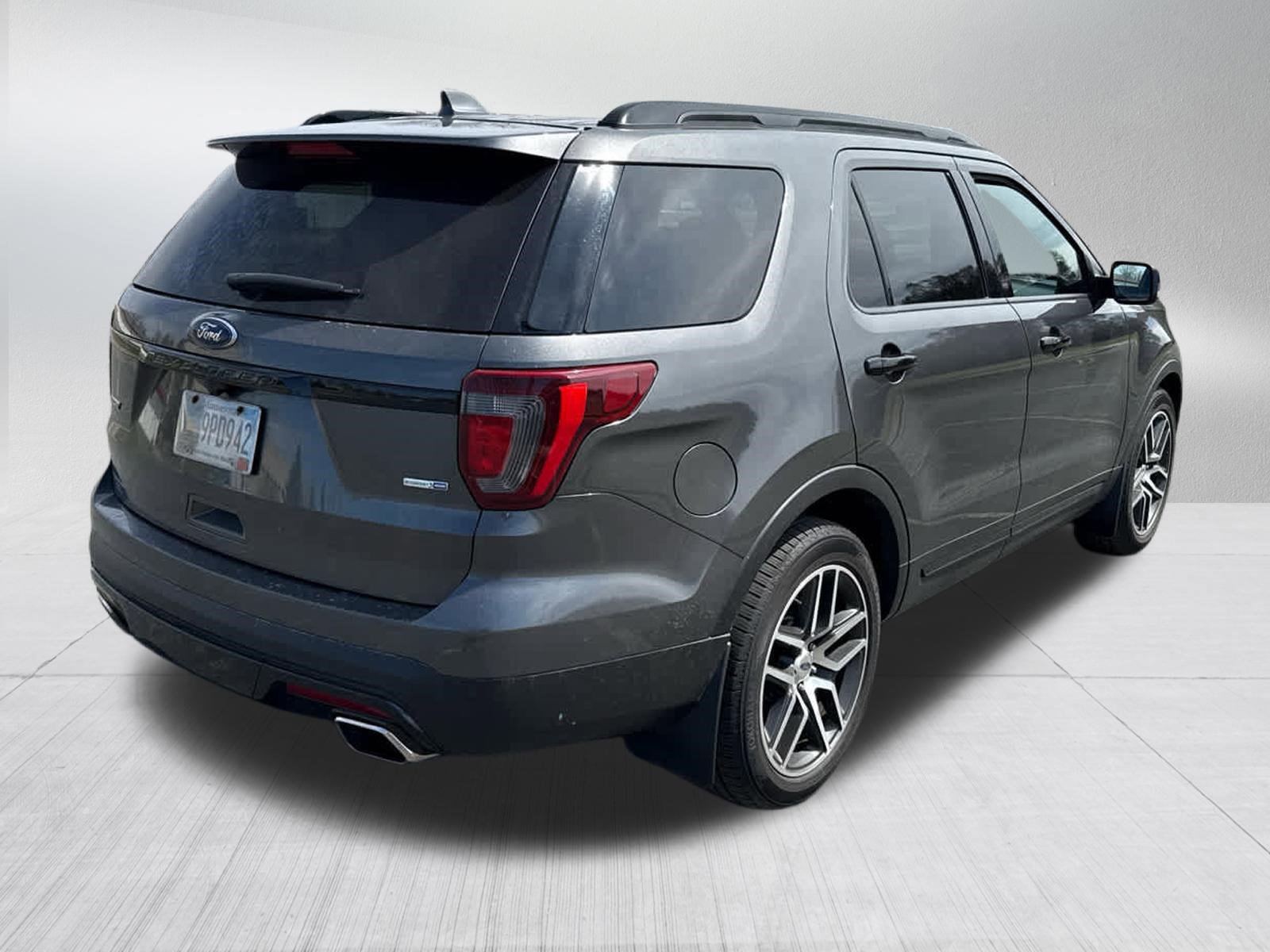 Certified 2017 Ford Explorer Sport w/ Equipment Group 401A AWD/4WD image 9