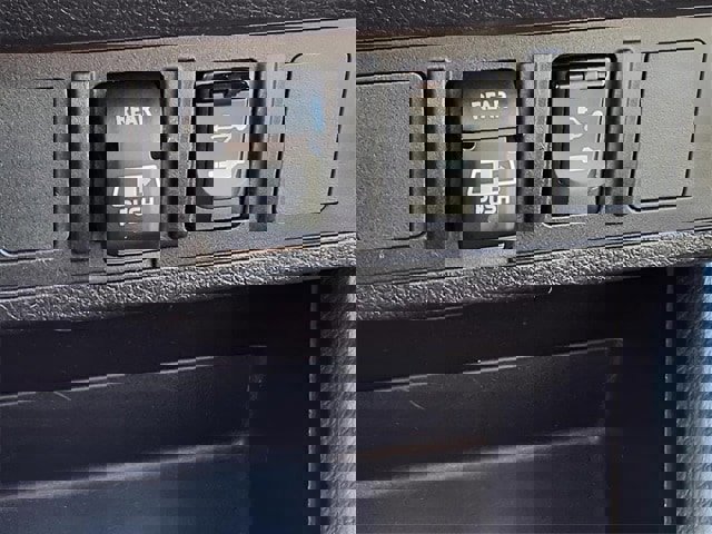 Used 2018 Toyota Tacoma SR5 image 15