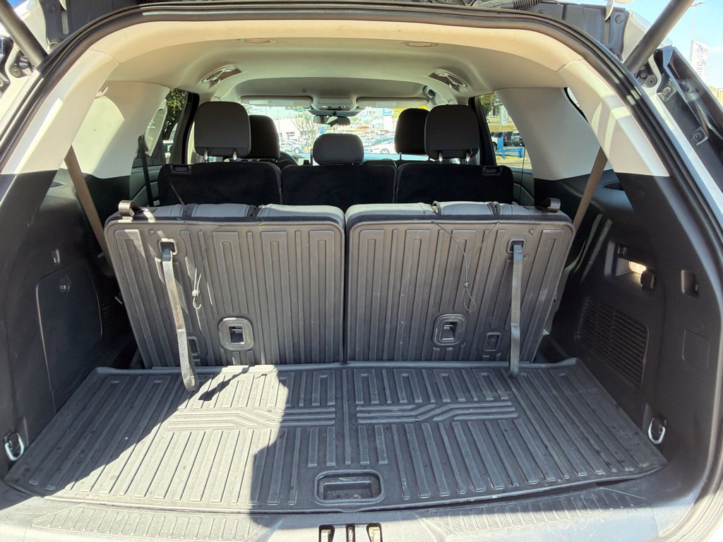 Certified 2025 Ford Explorer Active RWD image 17