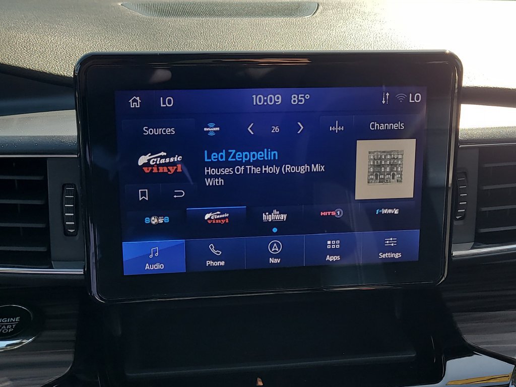 Certified 2024 Ford Explorer Limited RWD image 24