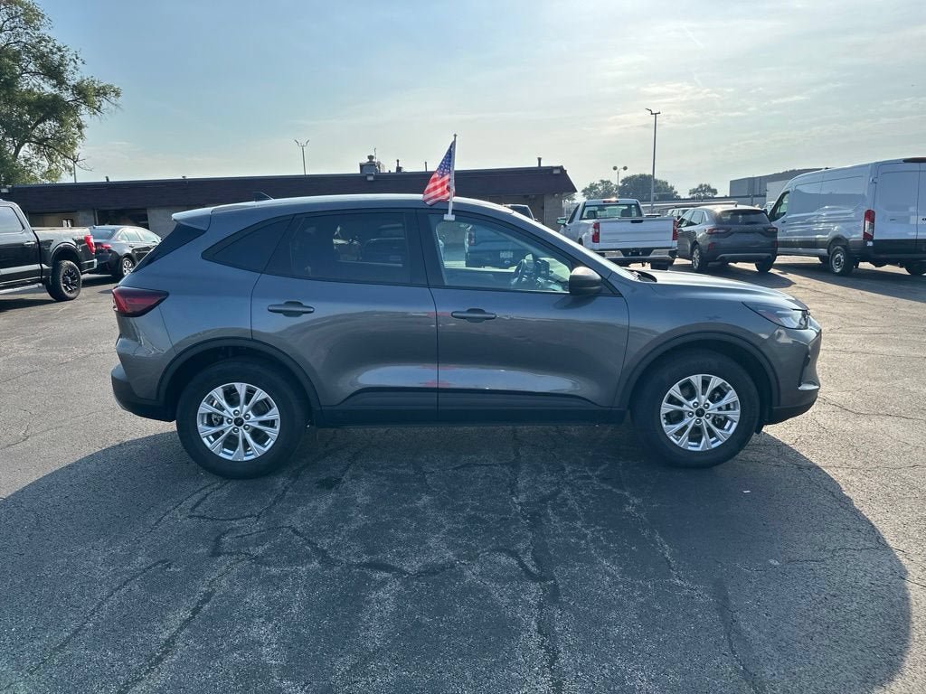 Certified 2025 Ford Escape Active AWD/4WD image 4