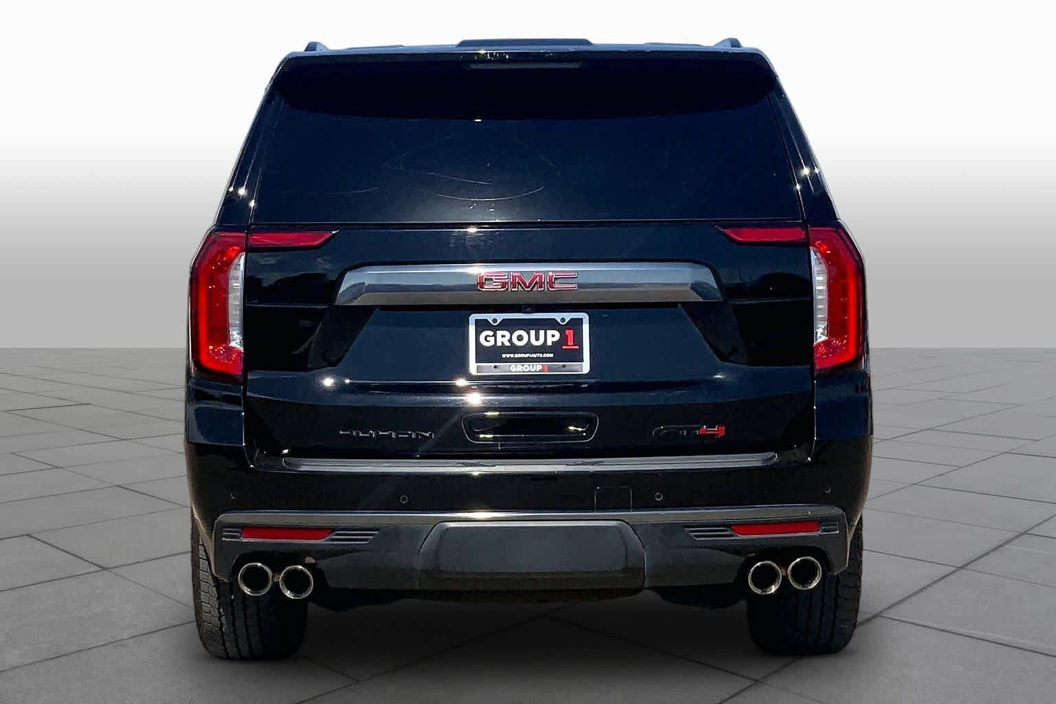 Used 2024 GMC Yukon AT4 w/ AT4 Premium Plus Package AWD/4WD image 5