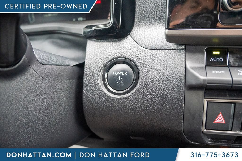 Used 2025 Toyota Camry SE FWD image 10