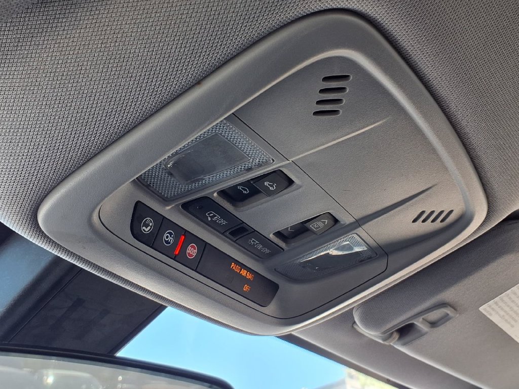 Used 2020 Chevrolet Malibu LT FWD image 13