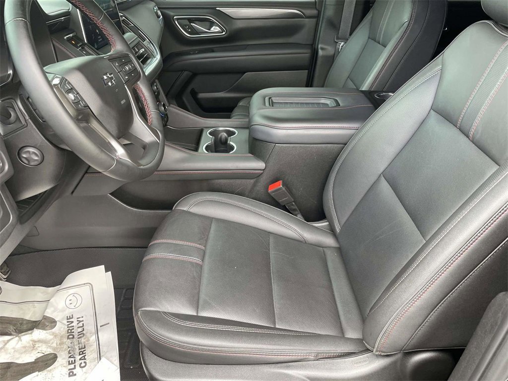 Used 2024 Chevrolet Tahoe RST w/ RST Performance Edition image 13