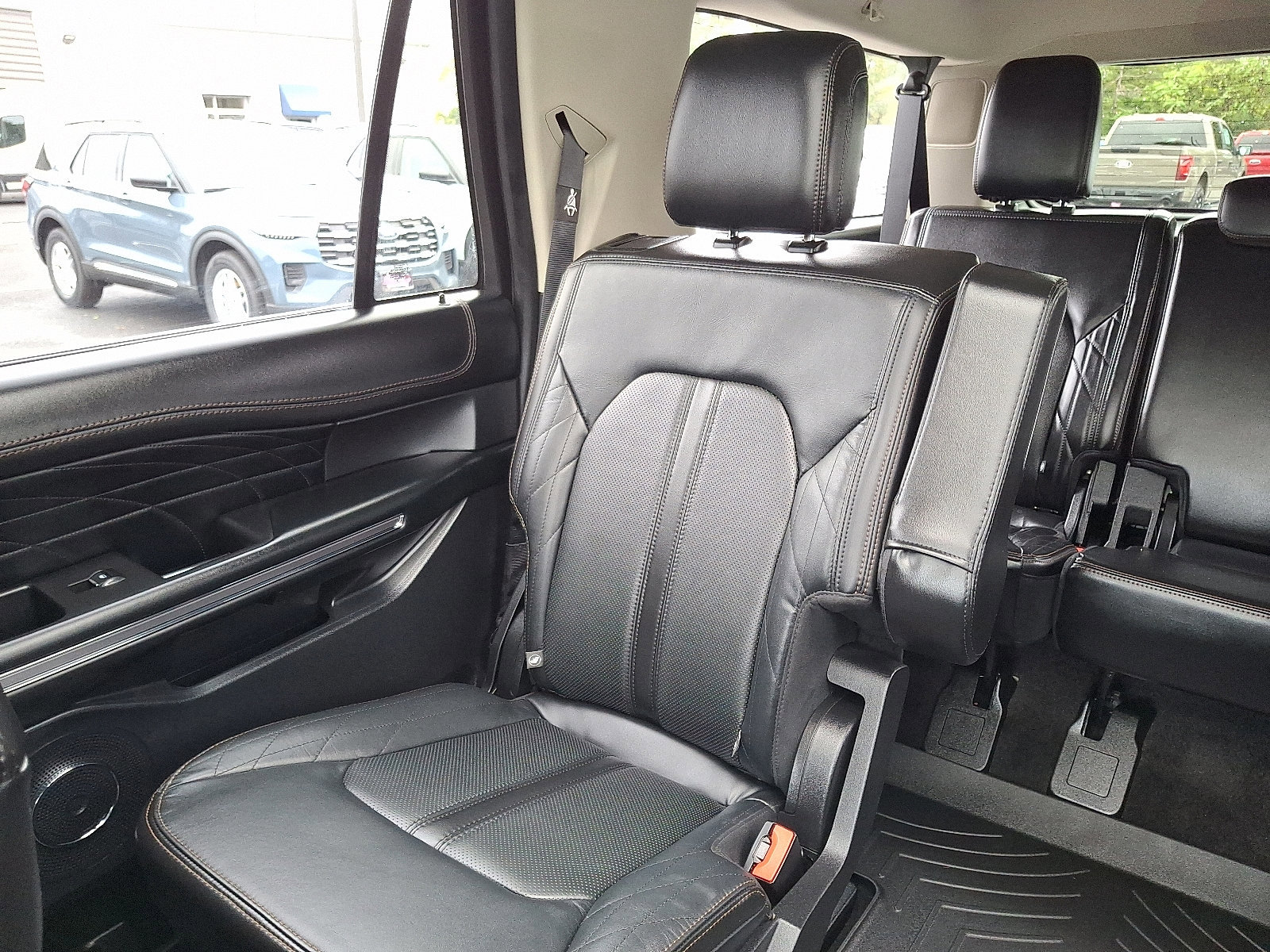 Certified 2020 Ford Expedition Max Platinum image 18