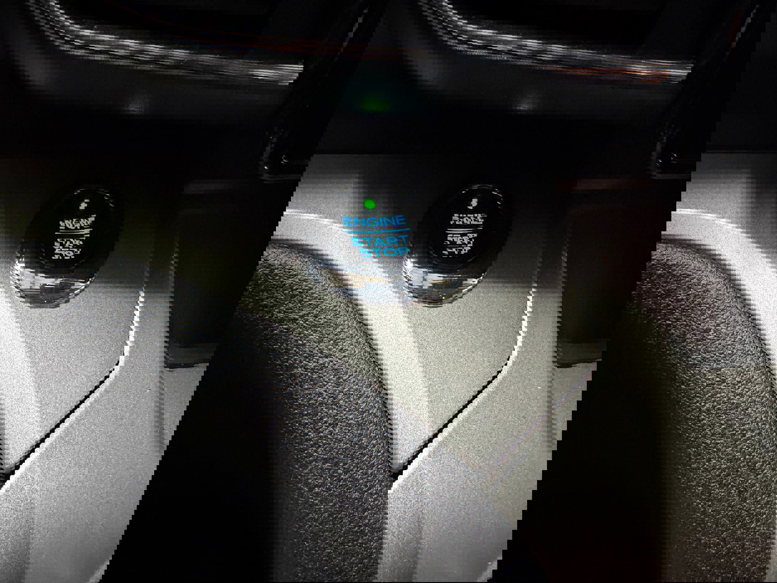 Certified 2021 Ford Explorer XLT w/ Equipment Group 202A image 19