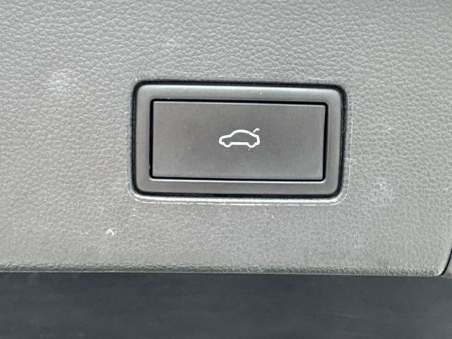 Used 2021 Volkswagen Atlas Cross Sport SE FWD image 14