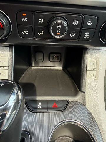 Used 2019 GMC Acadia SLT AWD/4WD image 13