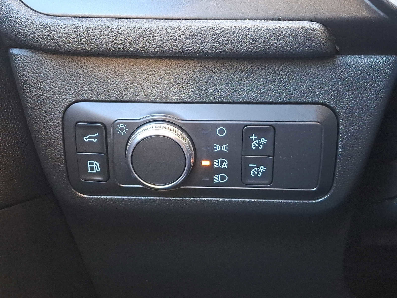 Certified 2020 Ford Escape SE Sport image 24