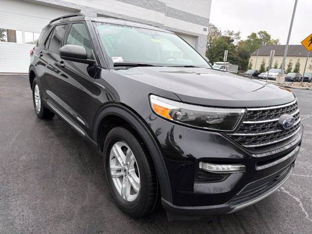 Certified 2024 Ford Explorer XLT w/ Equipment Group 202A AWD/4WD image 8