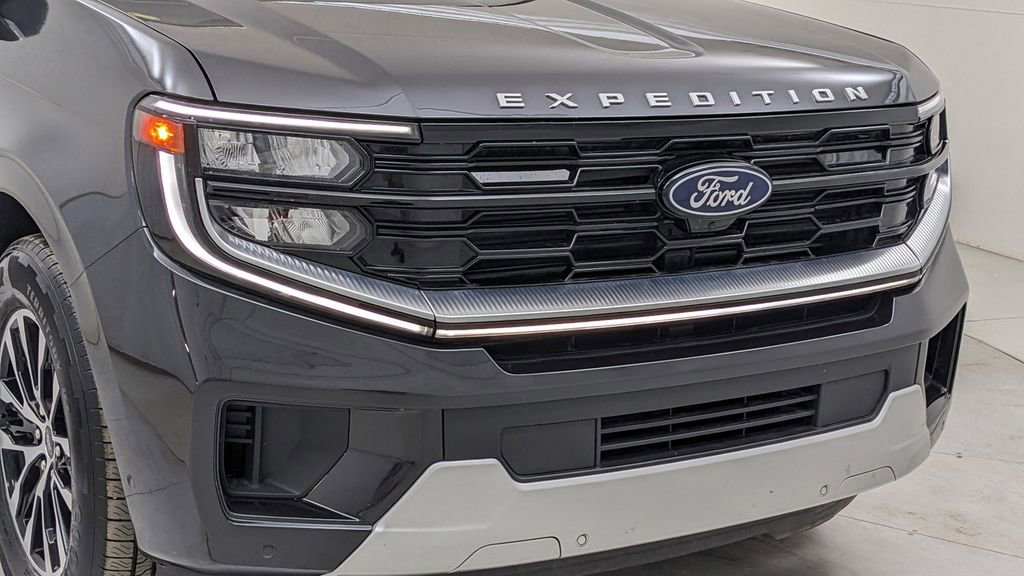Certified 2025 Ford Expedition Platinum image 45
