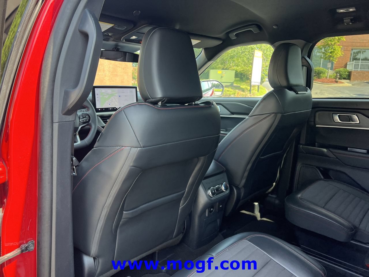 Certified 2025 Ford Explorer ST-Line AWD/4WD image 20