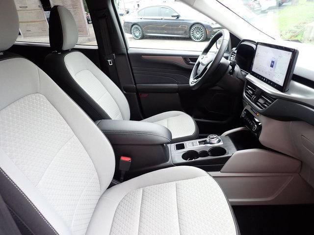 Certified 2023 Ford Escape Active w/ Tech Pack #1 FWD image 10