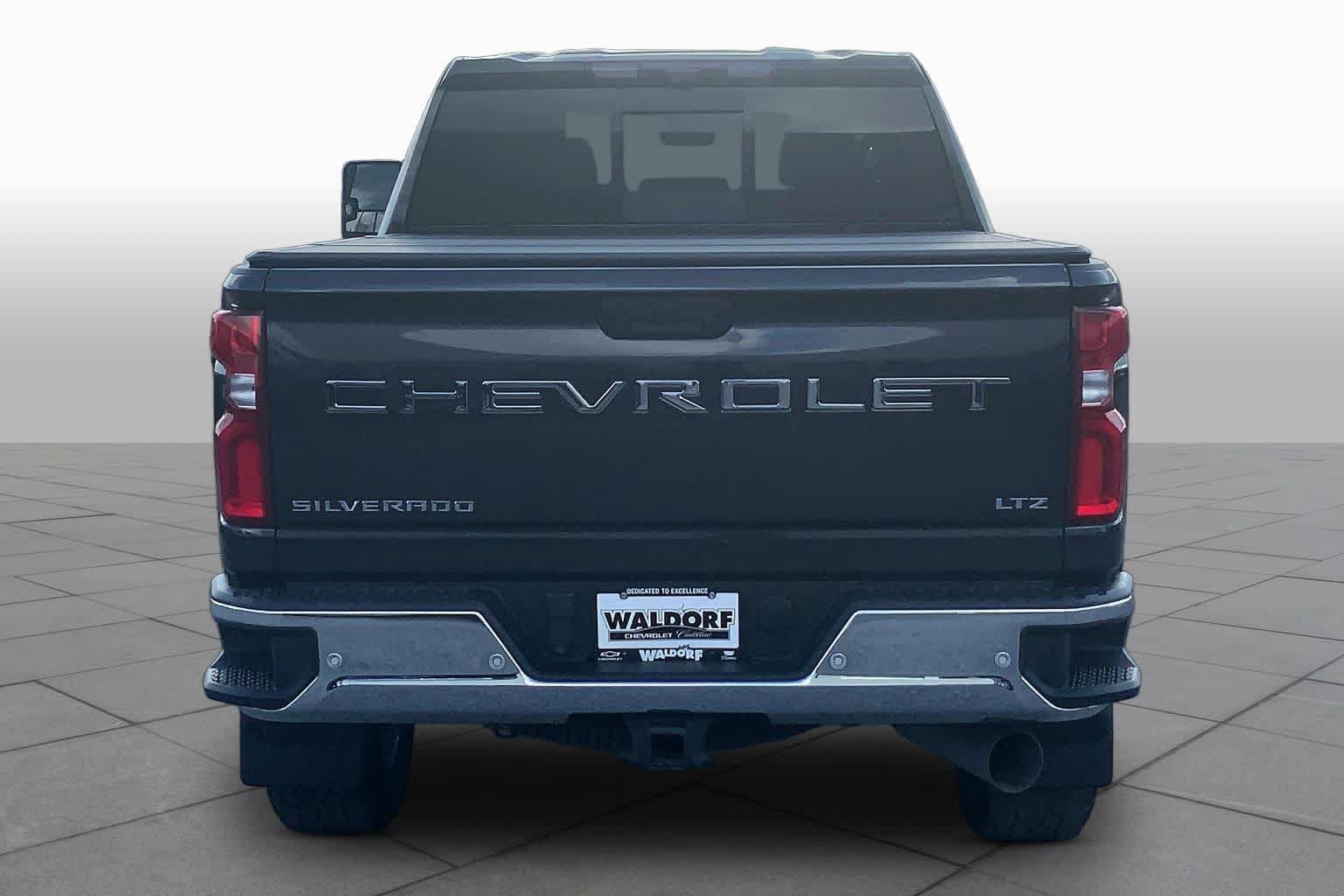 Used 2024 Chevrolet Silverado 2500 LTZ w/ LTZ Premium Package AWD/4WD image 5